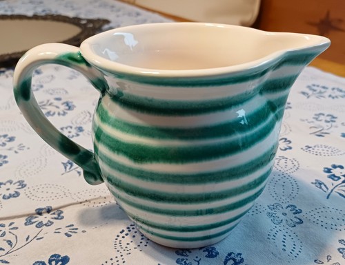 Neues milchkännchen für - neues,